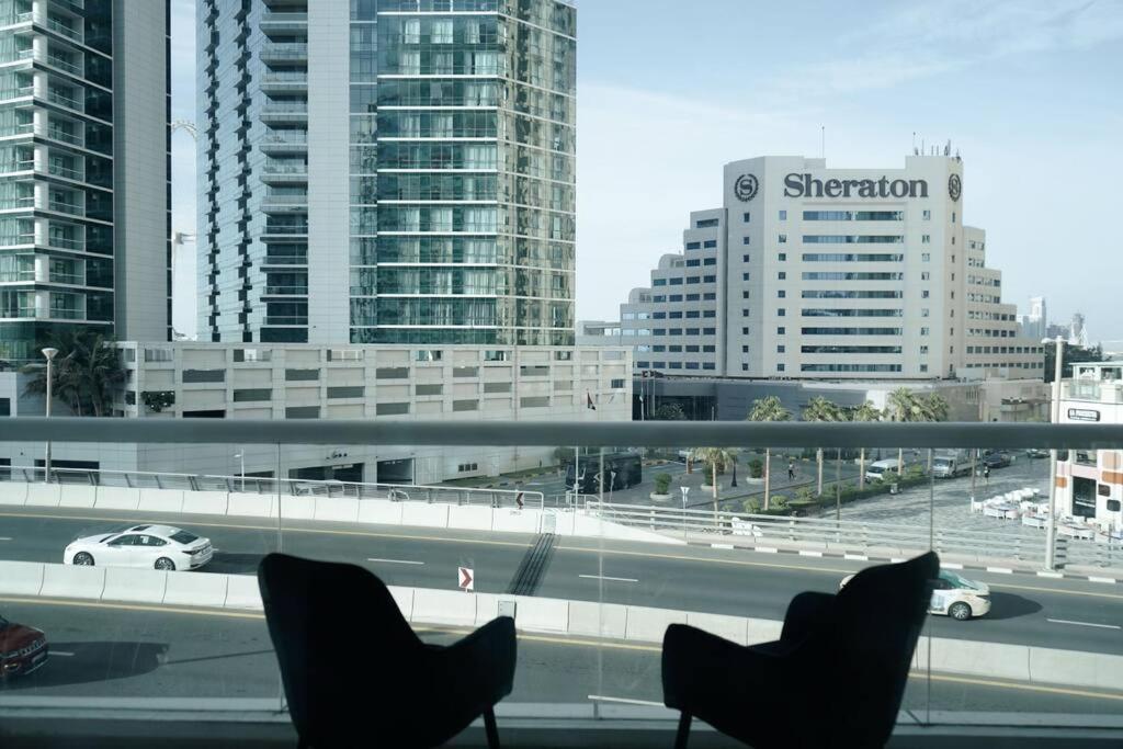 Step Into Serenity - Discover Modern Living In 1Br Apartment With Panoramic Views In Dubai Marina Near Jbr Walk, Beach And Bla Bla Club المظهر الخارجي الصورة
