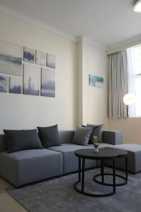 Step Into Serenity - Discover Modern Living In 1Br Apartment With Panoramic Views In Dubai Marina Near Jbr Walk, Beach And Bla Bla Club المظهر الخارجي الصورة
