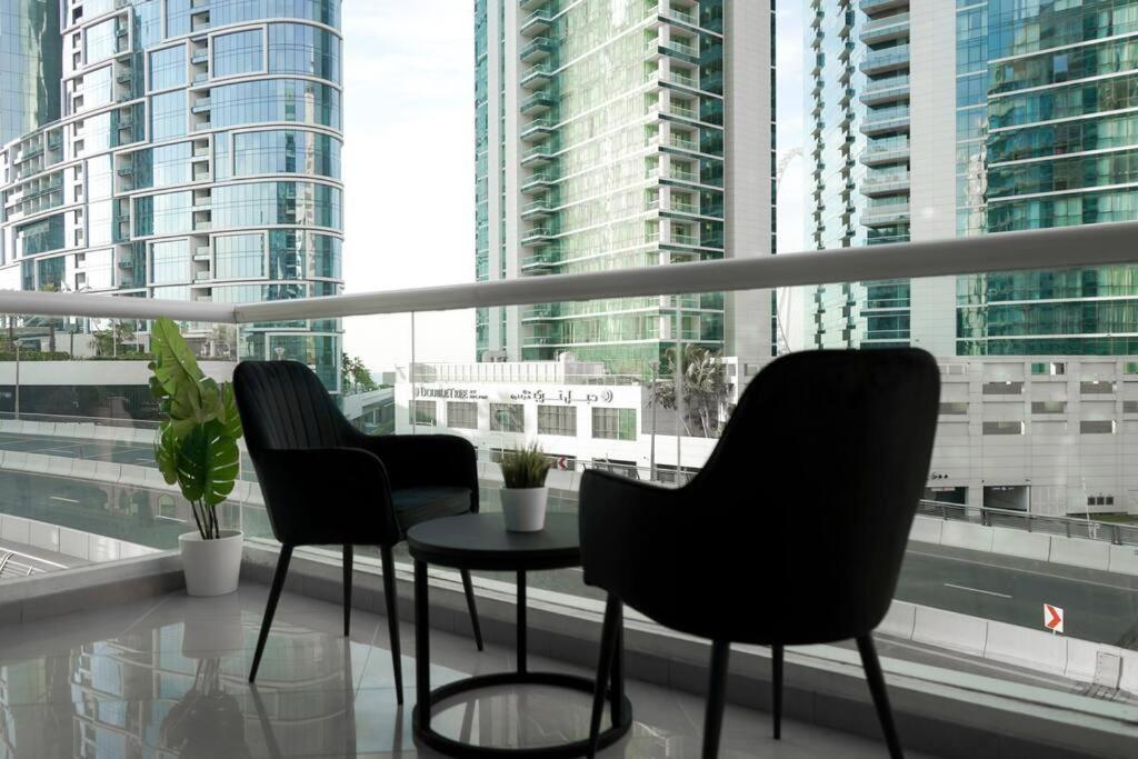 Step Into Serenity - Discover Modern Living In 1Br Apartment With Panoramic Views In Dubai Marina Near Jbr Walk, Beach And Bla Bla Club المظهر الخارجي الصورة