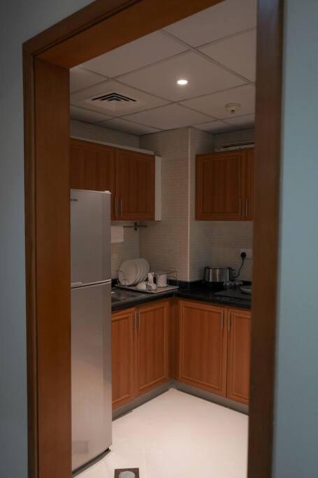 Step Into Serenity - Discover Modern Living In 1Br Apartment With Panoramic Views In Dubai Marina Near Jbr Walk, Beach And Bla Bla Club المظهر الخارجي الصورة