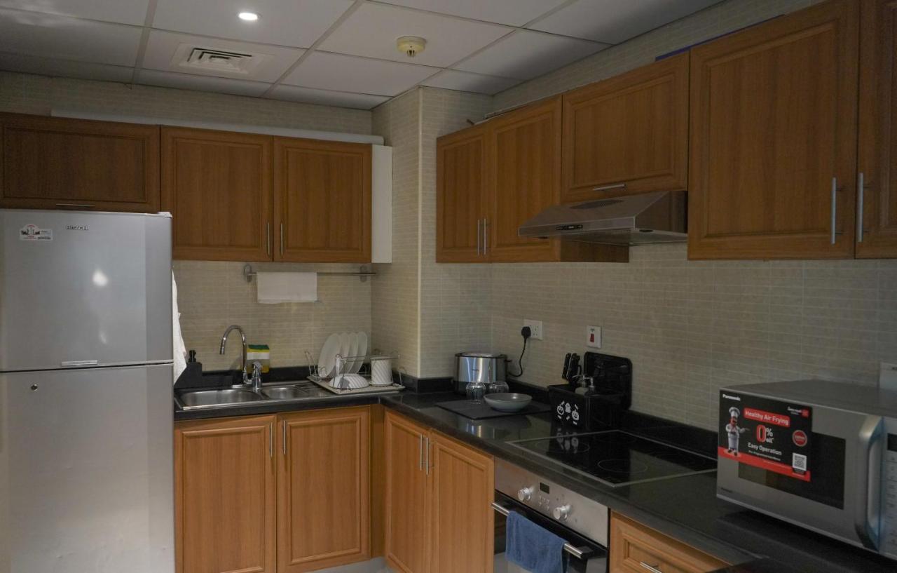 Step Into Serenity - Discover Modern Living In 1Br Apartment With Panoramic Views In Dubai Marina Near Jbr Walk, Beach And Bla Bla Club المظهر الخارجي الصورة