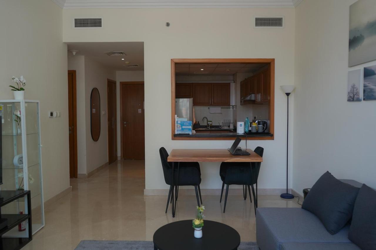 Step Into Serenity - Discover Modern Living In 1Br Apartment With Panoramic Views In Dubai Marina Near Jbr Walk, Beach And Bla Bla Club المظهر الخارجي الصورة